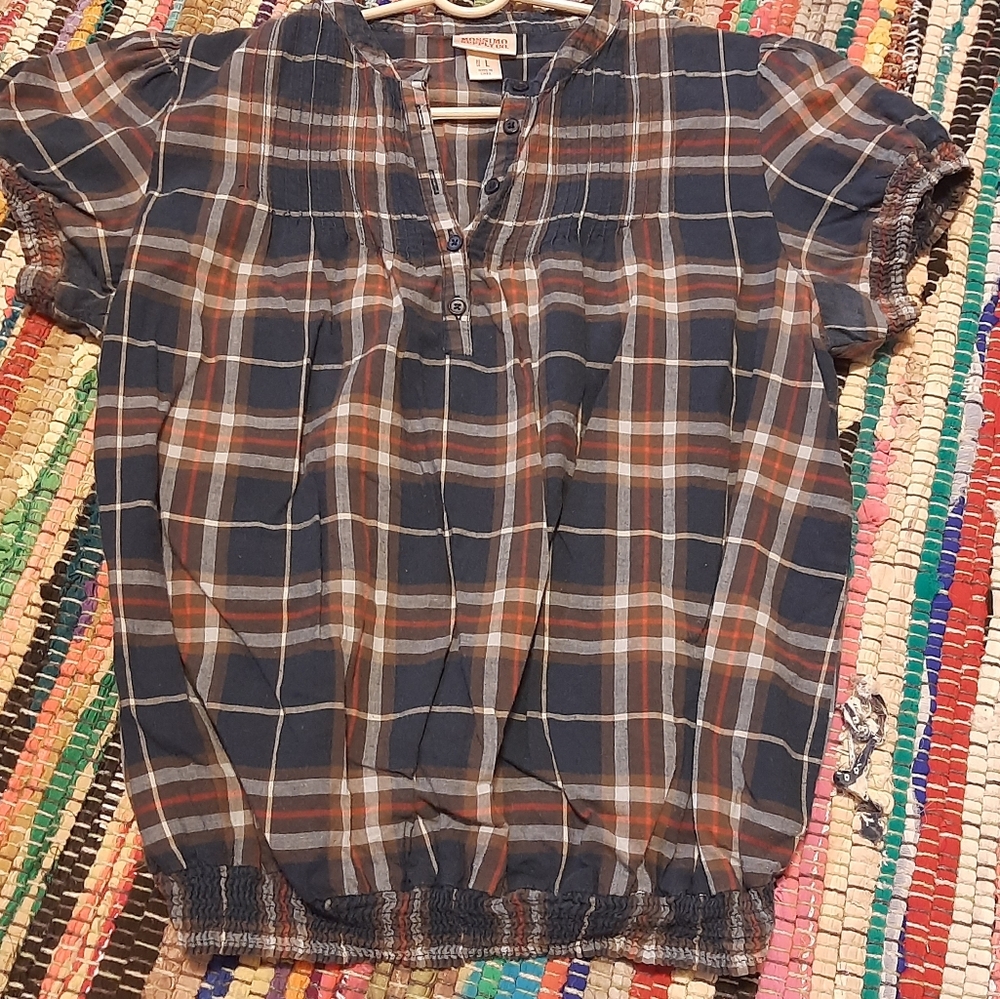 Mossimo 5 Button Top Great Condition - Picture 5 of 9
